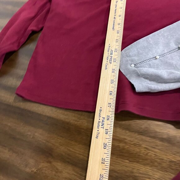 Victorias Secret Pink Maroon Long Sleeve Crop Top & On Twelfth Gray Sweater With - Picture 5 of 8